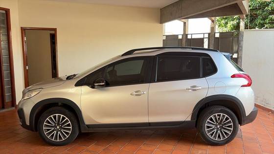 PEUGEOT 2008 1.6 16V FLEX ALLURE 4P AUTOMÁTICO